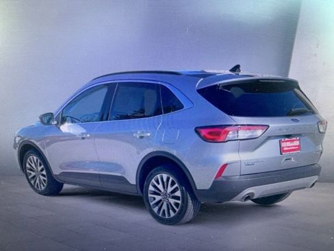 Used 2022 Ford Escape Titanium image 24