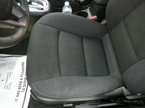 Used 2015 Chevrolet Cruze LT FWD image 24