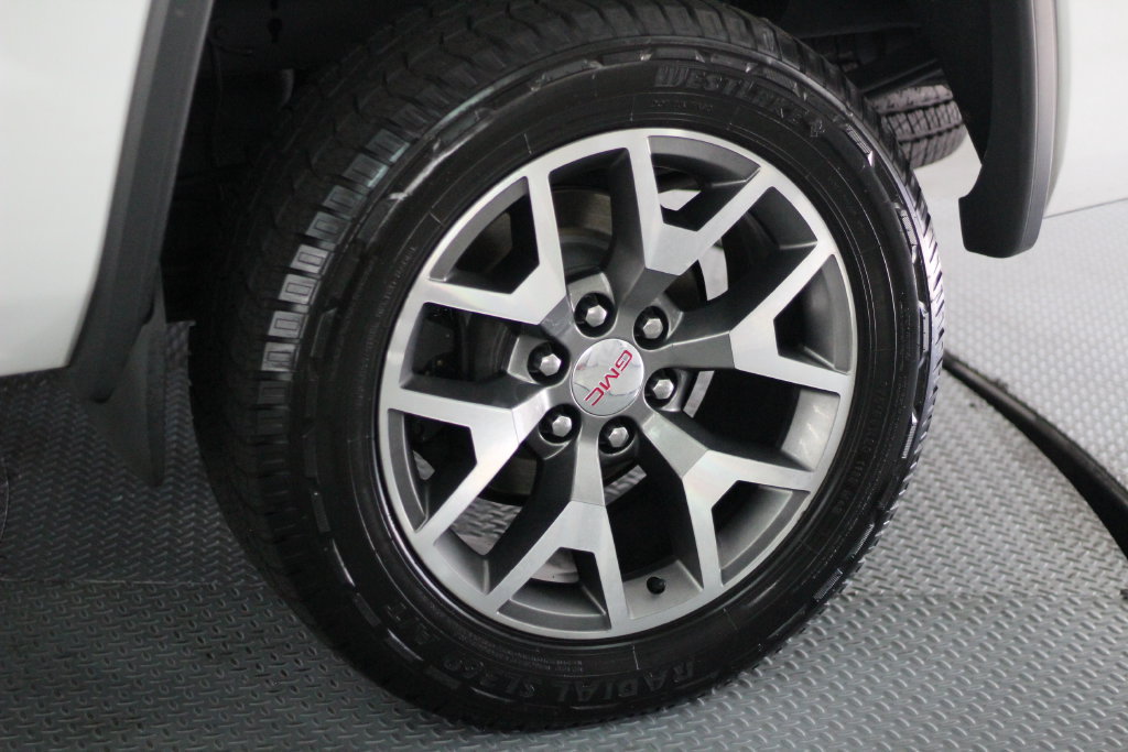 Used 2015 GMC Sierra 1500 SLT w/ All-Terrain Package AWD/4WD image 51