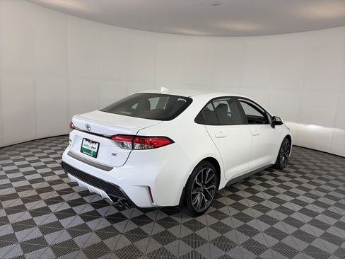 Used 2021 Toyota Corolla SE FWD image 10