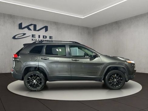 Used 2014 Jeep Cherokee Latitude w/ Comfort/Convenience Group AWD/4WD image 13