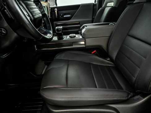 Used 2025 GMC Hummer EV 3X image 11