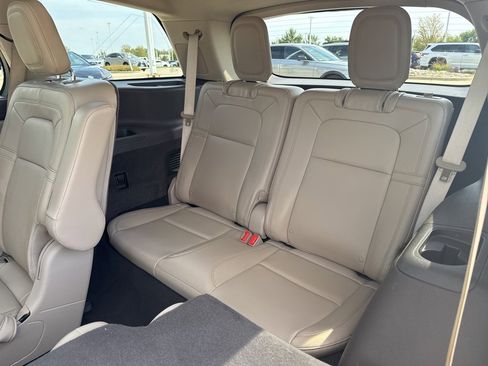 Used 2022 Lincoln Aviator Grand Touring w/ Equipment Group 301A image 10