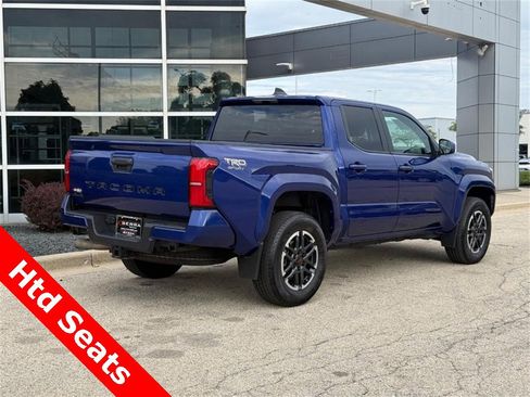 Used 2024 Toyota Tacoma TRD Sport image 3