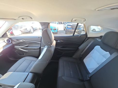 Used 2025 Chevrolet Trax LS w/ LS Convenience Package image 20