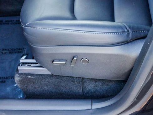 Used 2024 Tesla Model Y Performance image 23