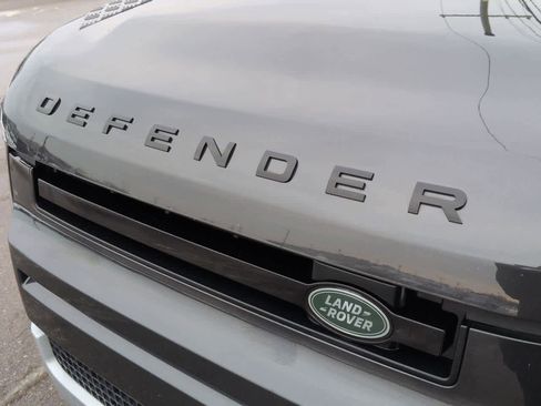 Used 2024 Land Rover Defender 130 S image 12