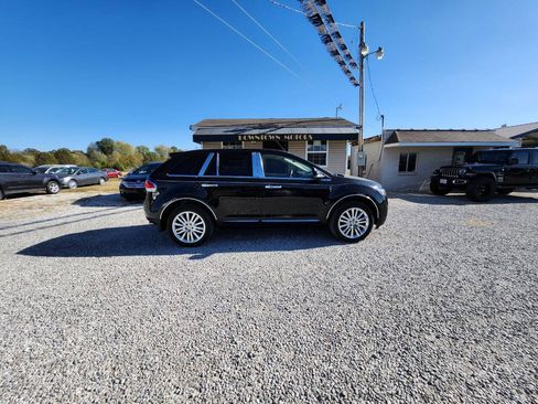 Used 2013 Lincoln MKX AWD image 1