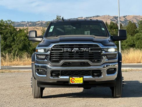 New 2025 RAM 5500 Tradesman w/ Chrome Appearance Group image 10