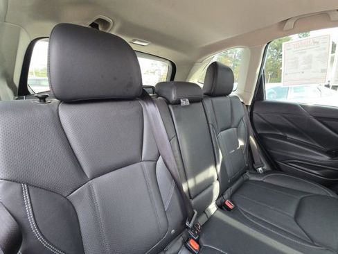 Used 2021 Subaru Forester Limited image 17