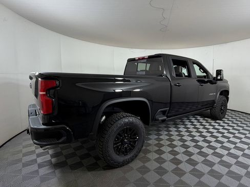 New 2026 Chevrolet Silverado 2500 ZR2 AWD/4WD image 4