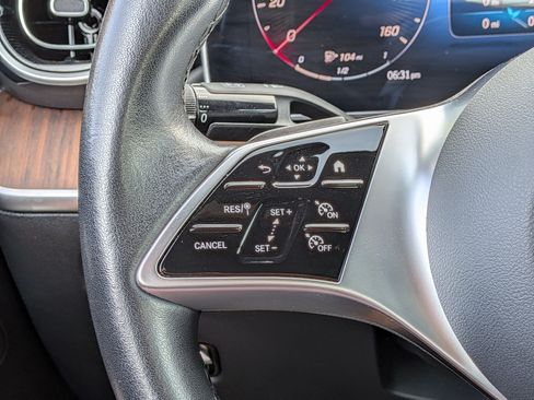 Used 2025 Mercedes-Benz C 300 Sedan image 19