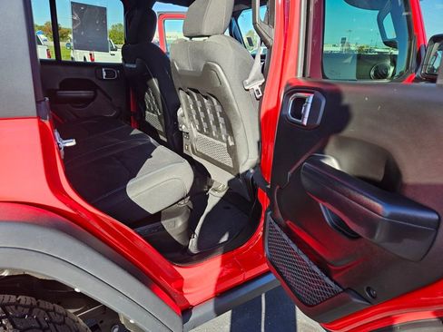 Used 2022 Jeep Wrangler Unlimited Rubicon 4xe w/ Cold Weather Group image 24