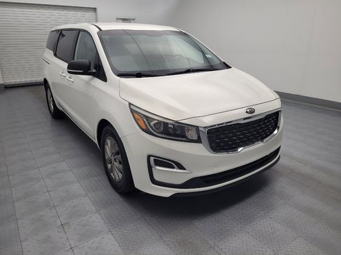 Used 2020 Kia Sedona L FWD image 13