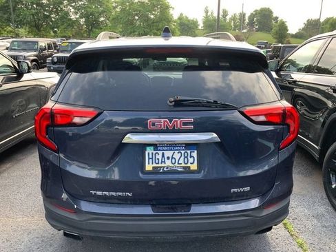 Used 2018 GMC Terrain SLE w/ Driver Convenience Package AWD/4WD image 4