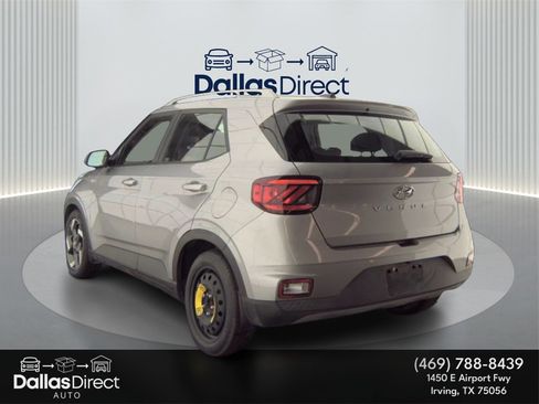 Used 2023 Hyundai Venue SEL image 8