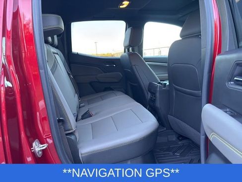 Used 2025 Chevrolet Colorado ZR2 w/ Technology Package image 12