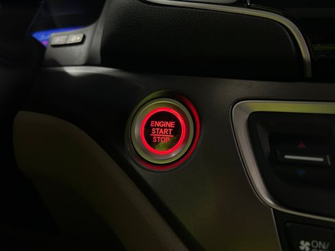 Used 2019 Honda Pilot EX-L image 10