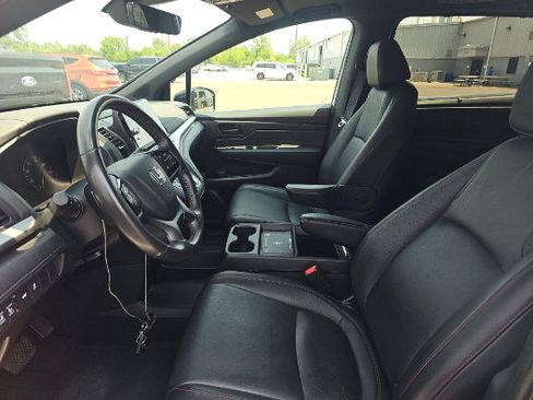Used 2025 Honda Odyssey Sport-L image 12