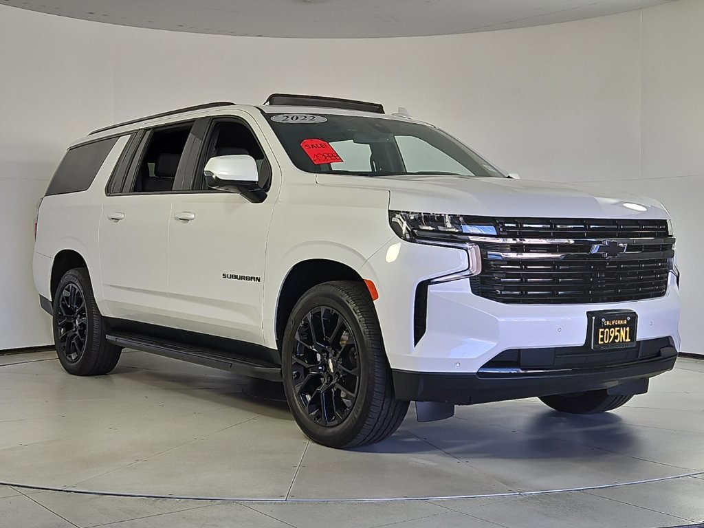 Used 2022 Chevrolet Suburban RST w/ Luxury Package RWD image 4