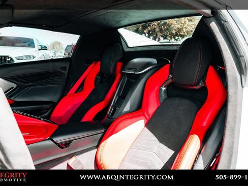 Used 2023 Chevrolet Corvette Z06 w/ Z07 Performance Package RWD image 23