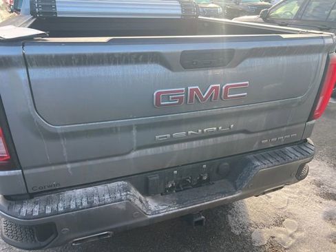 Used 2023 GMC Sierra 1500 Denali w/ Technology Package image 10