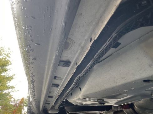 Used 2016 Jeep Grand Cherokee Limited image 22