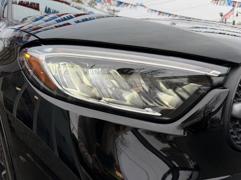 Used 2023 Mercedes-Benz GLC 300 4MATIC image 14