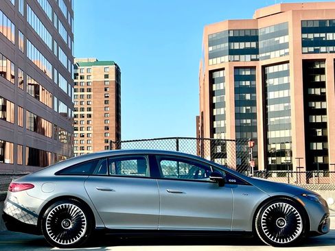 Certified 2023 Mercedes-Benz EQS AMG 4MATIC image 7