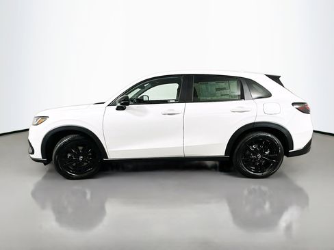 New 2026 Honda HR-V Sport image 4