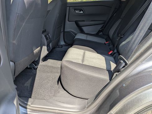 Used 2026 Nissan Rogue SV image 26