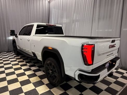 Used 2024 GMC Sierra 3500 AT4 w/ AT4 Premium Plus Package AWD/4WD image 2