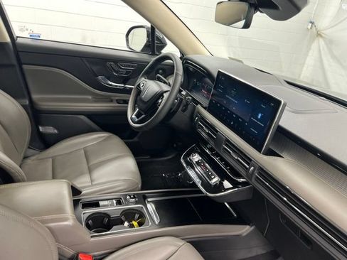 Certified 2023 Lincoln Corsair AWD w/ Equipment Group 102A image 27