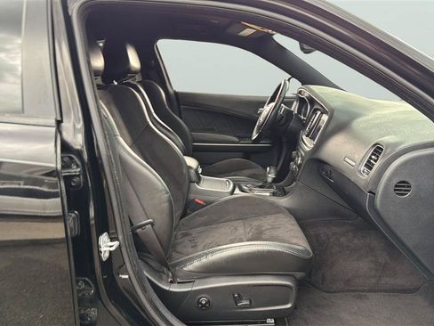 Used 2018 Dodge Charger GT AWD/4WD image 13