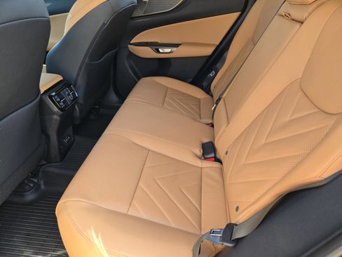 Used 2026 Lexus NX 350 Mark Levinson, Luxury Package w/ Accessory Package (2T) image 39