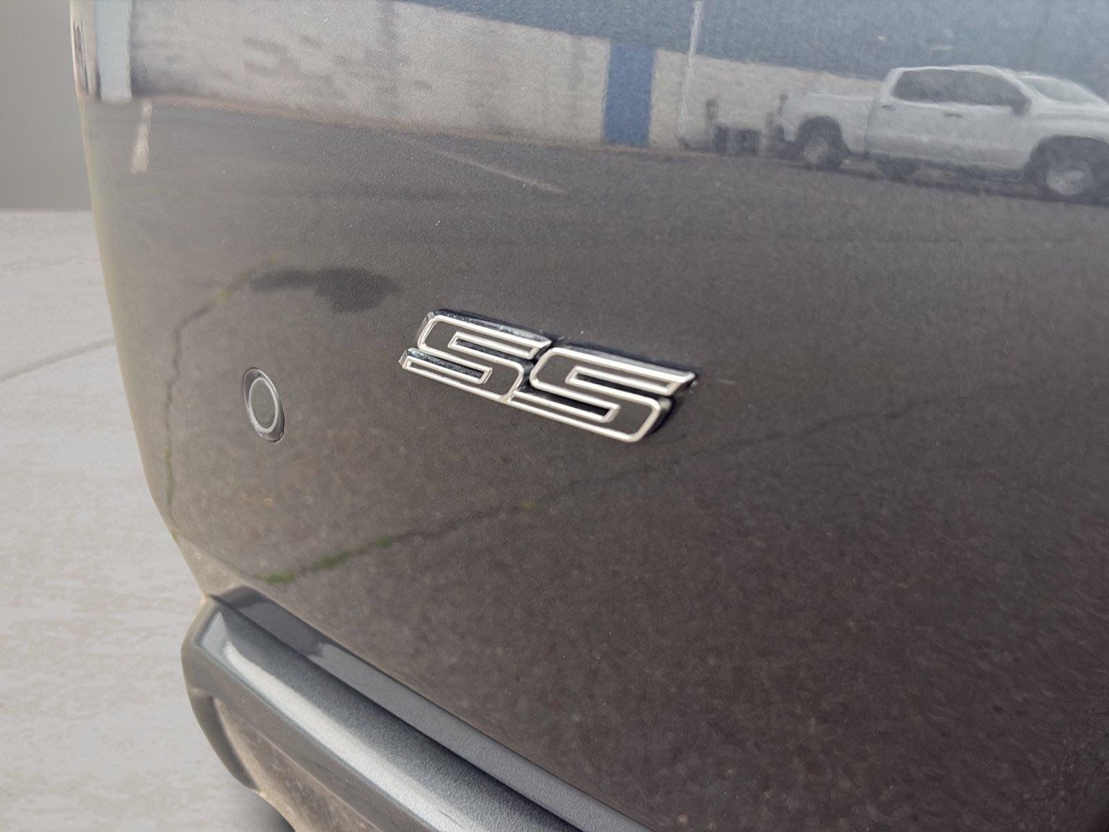 Used 2017 Chevrolet Camaro SS w/ LPO, Ground Effects Package RWD image 55