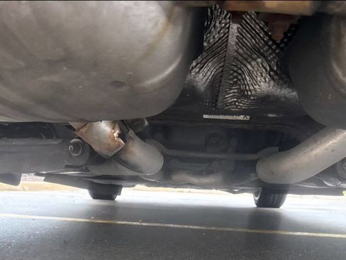 Used 2011 BMW 335i xDrive Sedan image 12