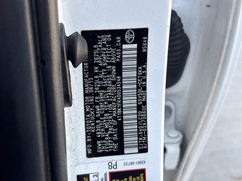 Used 2013 Toyota Camry SE w/ Leather Pkg FWD image 29