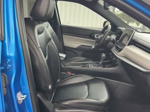 Used 2025 Jeep Compass Limited AWD/4WD image 19