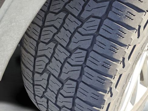 Used 2019 Ford Explorer Limited w/ Class III Trailer Tow Package image 20