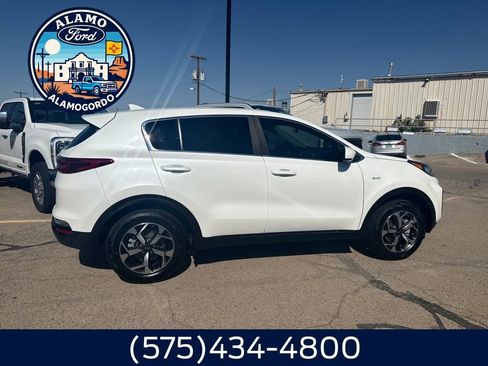 Used 2022 Kia Sportage LX image 14