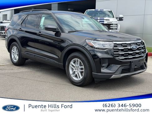 New 2026 Ford Explorer Active RWD image 1