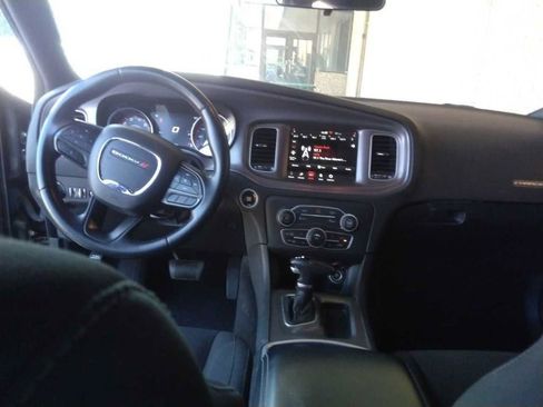 Used 2023 Dodge Charger SXT RWD image 2