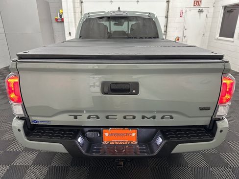 Used 2023 Toyota Tacoma TRD Off-Road image 8