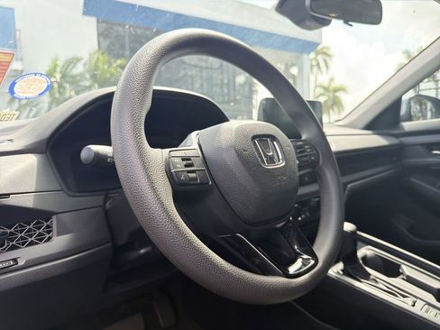Used 2023 Honda Accord LX image 23