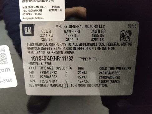 Used 2017 Cadillac Escalade Platinum image 33