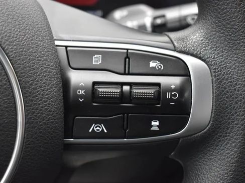 Used 2025 Kia K5 LXS image 22
