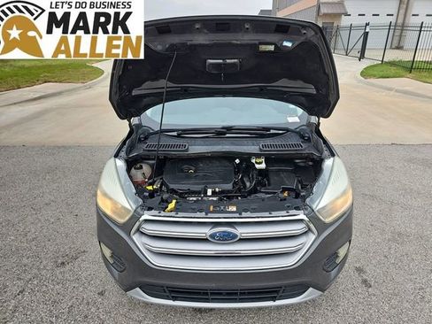 Used 2017 Ford Escape SE FWD image 29