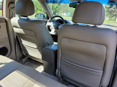 Used 2005 Nissan Altima 3.5 SL FWD image 25