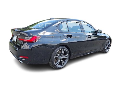 Used 2023 BMW 330i xDrive Sedan w/ Premium Package AWD/4WD image 6